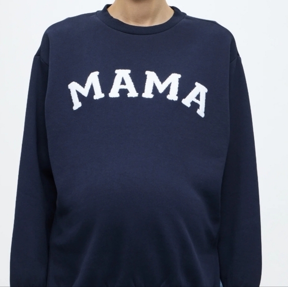 "MAMA" Sweatshirt, Unisex Heavy Blend™ Crewneck Sweatshirt - Picture 2 of 5